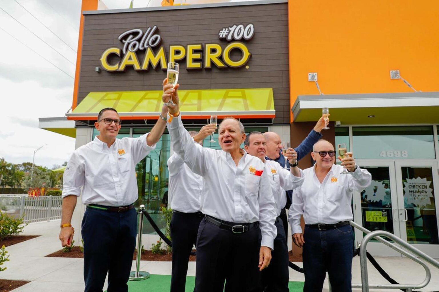Juan José Gutierrez Mayorga: Inauguración de Campero # 100 en Miami