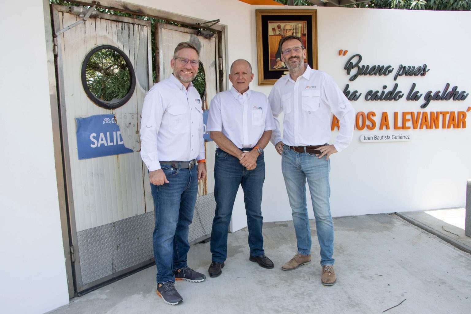 Inaugurando la ampliación de la planta San Miguel en Costa Rica