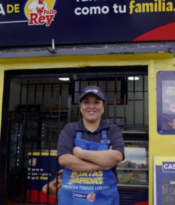 Casa de Pollo Rey - Rebeca Carrillo