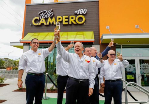 Juan José Gutierrez Mayorga: Inauguración de Campero # 100 en Miami